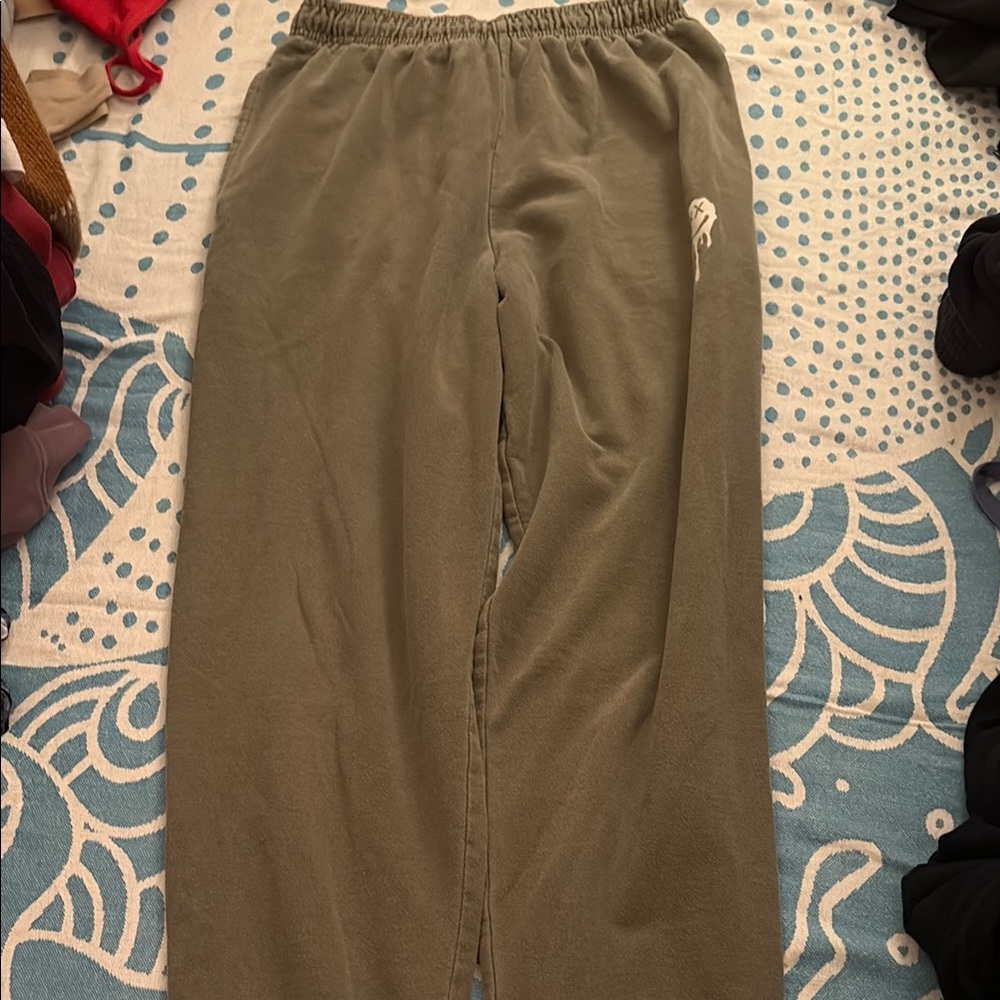 Louis Tomlinson Olive Green Sweatpants